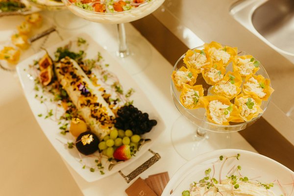 Revolutionizing Restaurant Ambiance: The Impact of LED Lighting on Dining Experiences